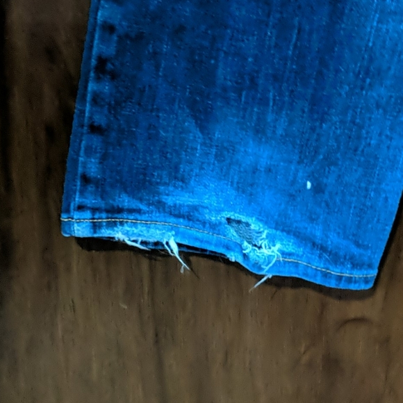 American Eagle Distressed Jeans - Picture 3 of 4